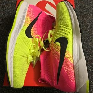 Nike flyknit zoom all out